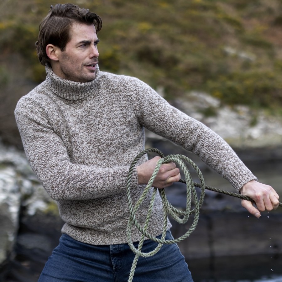 Weicher Rollkragen Pullover von Fisherman. Merino-Kaschmir, sehr gute Passform.