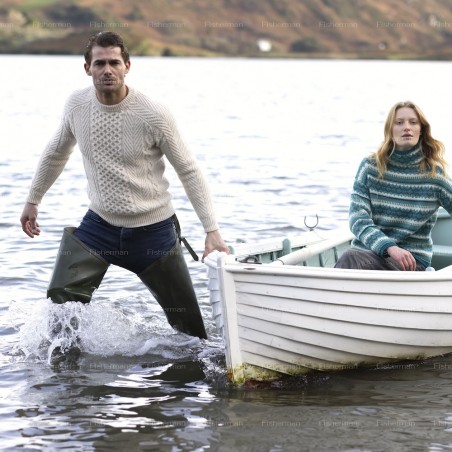 Nachhaltiger Aran Pullover aus reiner Geelong Schurwolle von Fisherman out of Ireland