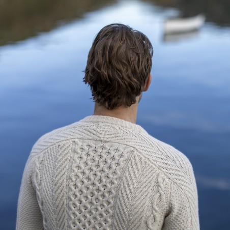 Nachhaltiger Aran Pullover aus reiner Geelong Schurwolle von Fisherman out of Ireland