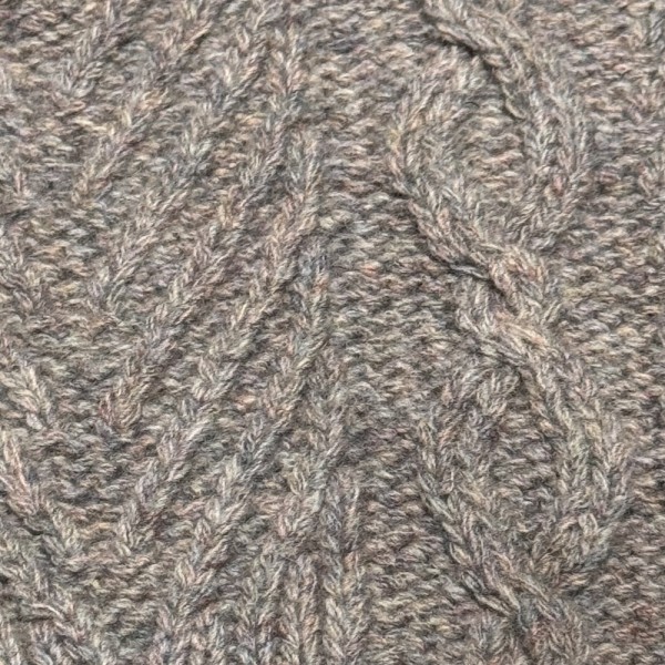 Nachhaltiger Aran Pullover aus reiner Geelong Schurwolle von Fisherman out of Ireland