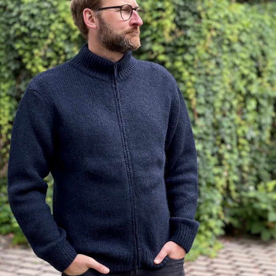 Weiche Alpaka/Woll-Strickjacke vom Label JohnnyLove aus Norwegen.