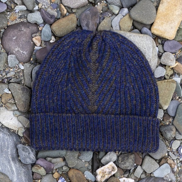 Fisher Hat aus 100% Geelong-Wolle. Dark Indigo und Olive.